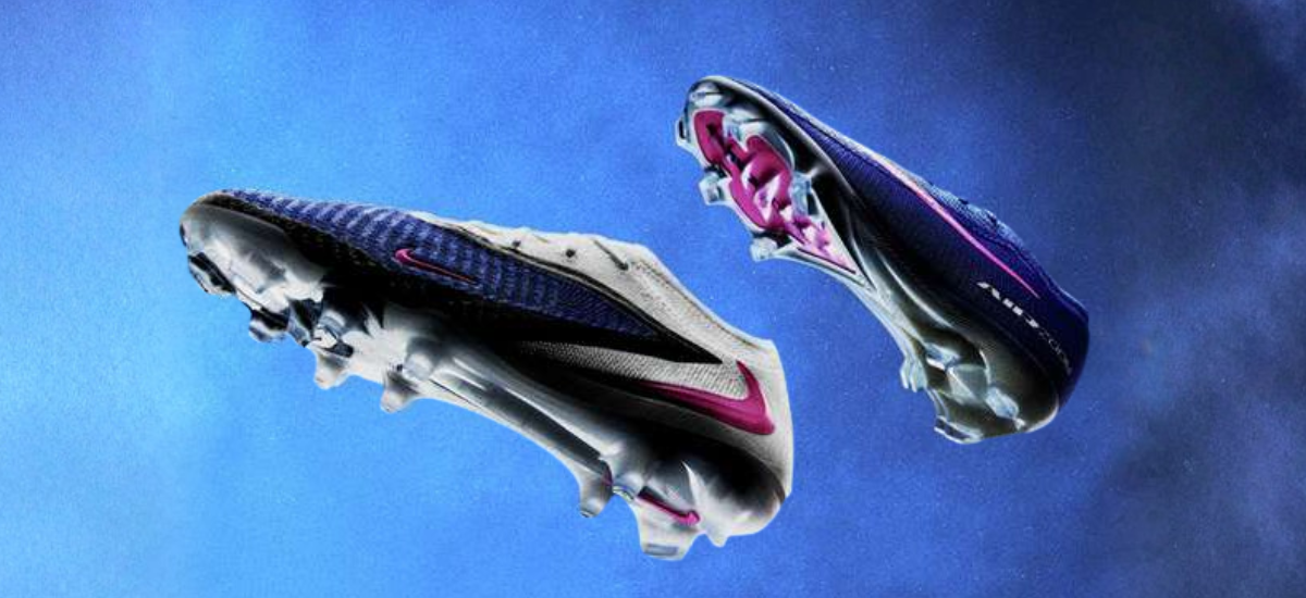 NIKE　サッカースパイク　最新作