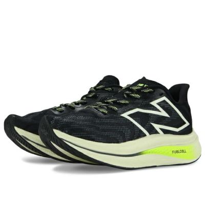 ニューバランス　FuelCell SuperComp Trainer v2 BK3　WRCXBK3B　レディスランニングシューズ