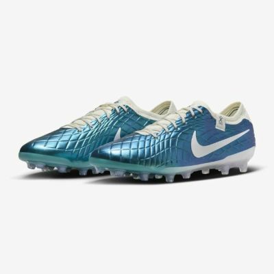 Nike Tiempo Legend 10 Academy Indoor/Court Low-Top Soccer