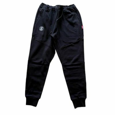 パリサンジェルマン(PSG)　イタリックフォント スウェットパンツ　PS1124FW0001-BLACK　サッカーカジュアルウェア　ブラック