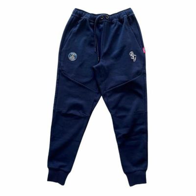 パリサンジェルマン(PSG)　イタリックフォント スウェットパンツ　PS1124FW0001-NAVY　サッカーカジュアルウェア　ネイビー