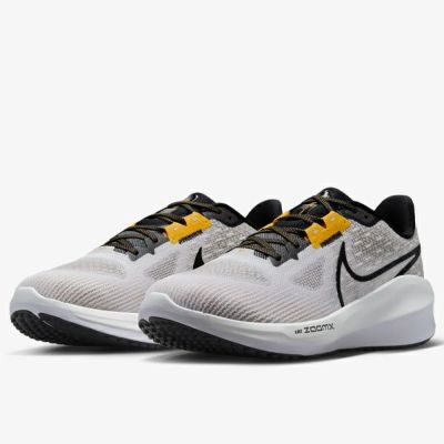 ナイキ　ボメロ 17　FB1309-106　ランニングシューズ　ホワイト/レーザーオレンジ/ブラック