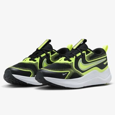 ナイキ　ナイキ コズミック ランナー　HM4402-005　キッズシューズ　BLACK/WOLF GREY-VOLT