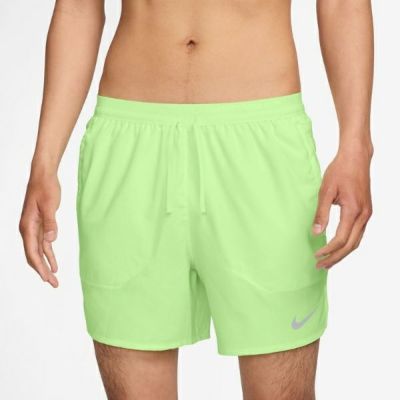 メール便発送可　ナイキ Dri-FIT ストライド　ショート　５インチ　ＢＦ　DM4756-701　メンズ 13cm ランニングショートパンツ (インナー付き)　ベアリーボルト