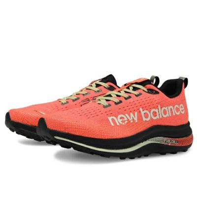 ニューバランス　FuelCell SuperComp Trail v1 LD　MTTRXLDD　ランニングシューズ