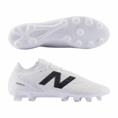 ニューバランス　サッカースパイク　27.5センチ2E幅広め　新品未使用 ニューバランス（new balance）（メンズ）サッカースパイク